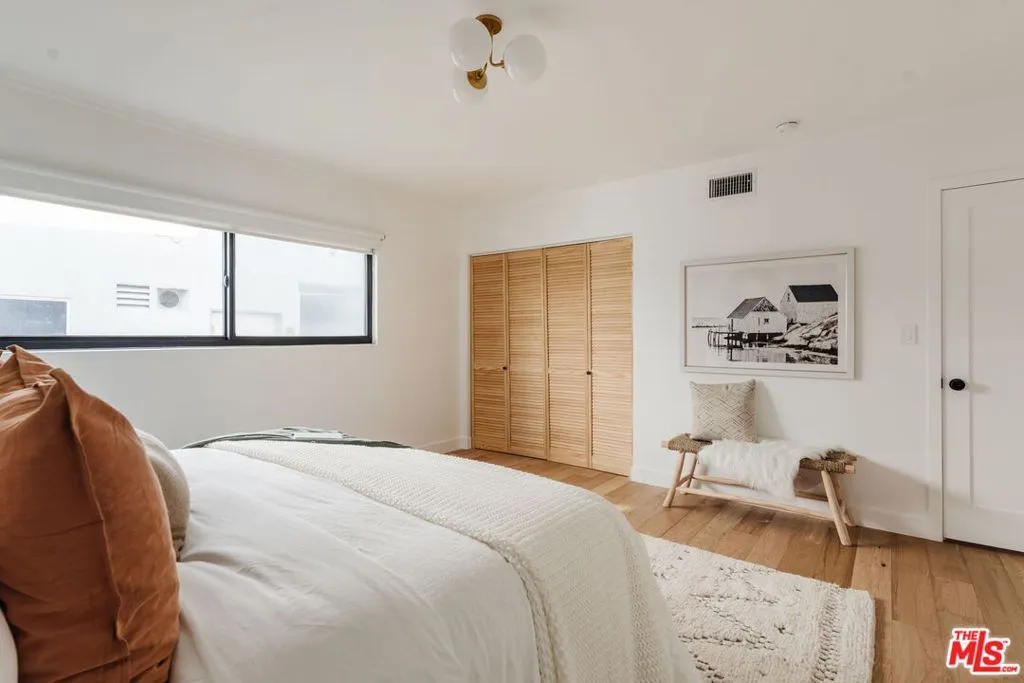 1943 12th 2, Santa Monica, California 90404 home-pic-33